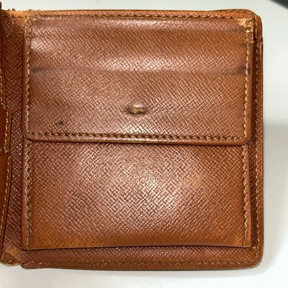 Louis Vuitton Monogram Bifold Wallet - Picture 5 of 16